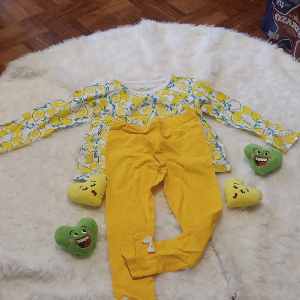 Cute Lemon Print Top and Yellow Pants Set Size4T